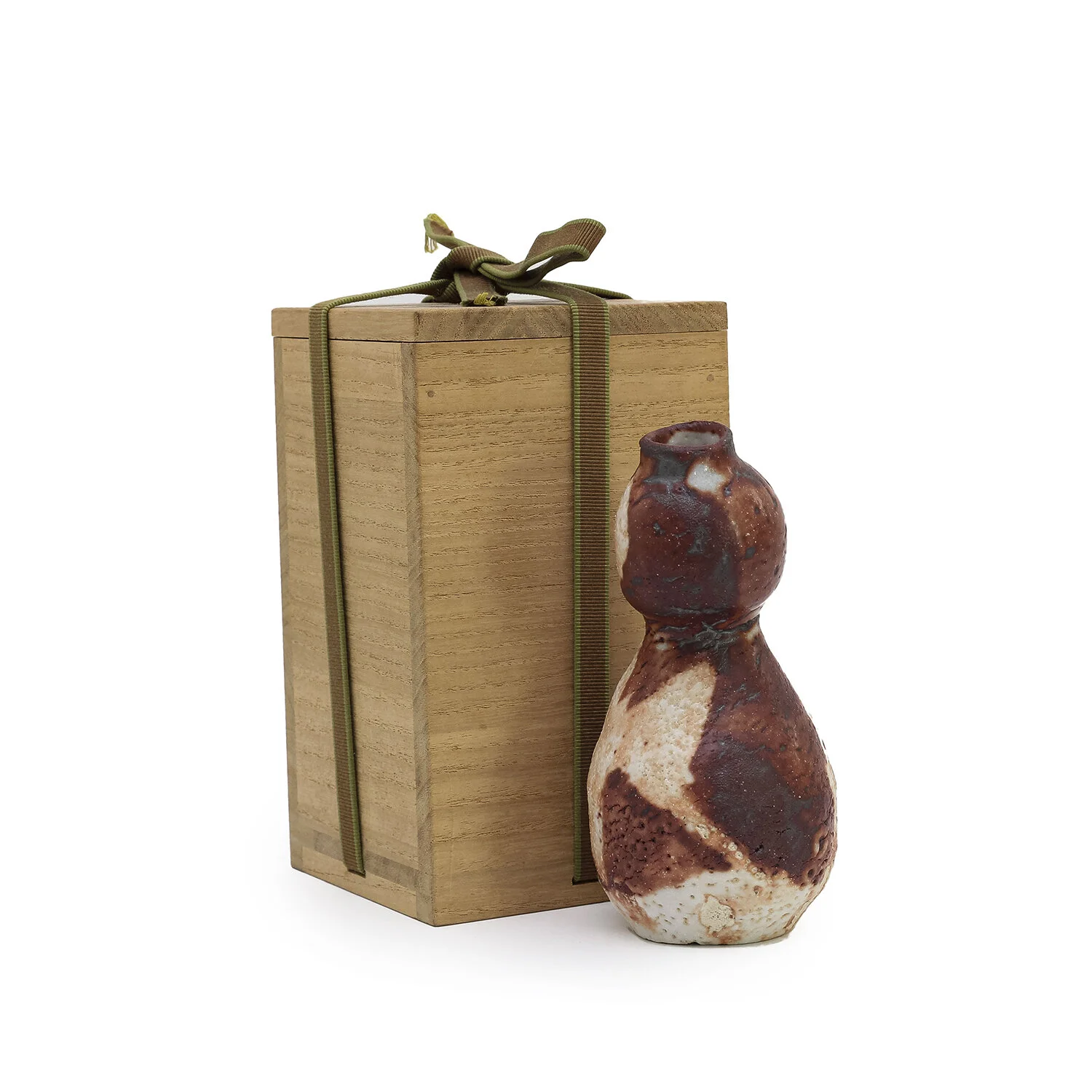 Ken Matsuzaki - Shino Sake Pourer with Box (INV# NP3201) — The